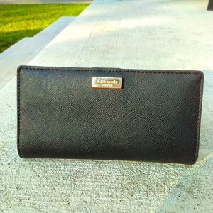 Kate Spade ladies  black snap wallet